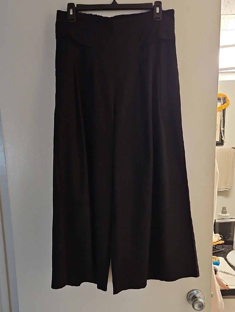 Black Wide-Leg Women's Pants